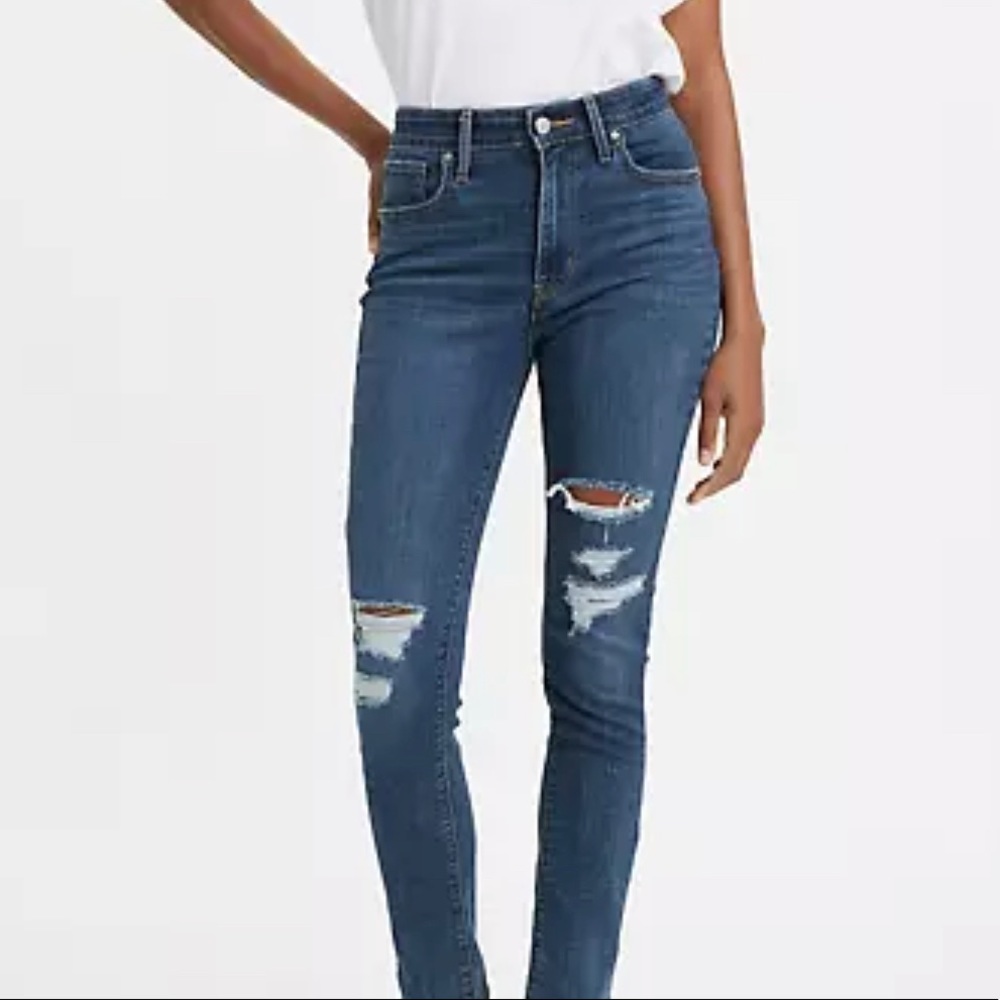 Levi’s 721 High Rise Skinny Ankle Distressed Jeans 30